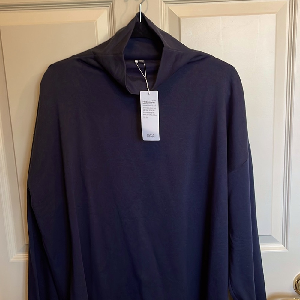 NWT EILEEN FISHER Funnel Neck Box Top  Tunic in black with side slits